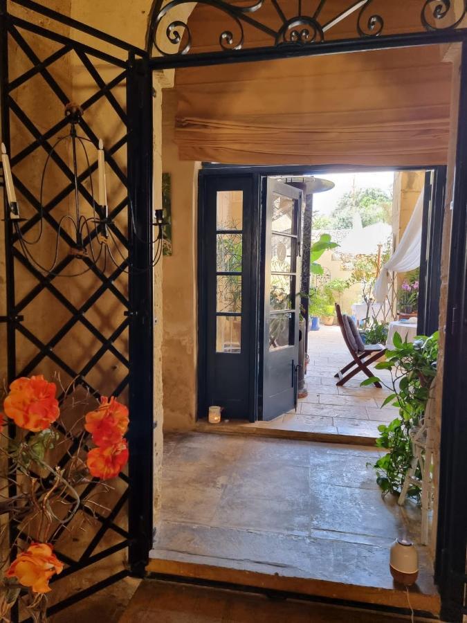 Botanica B&B Шаара Экстерьер фото